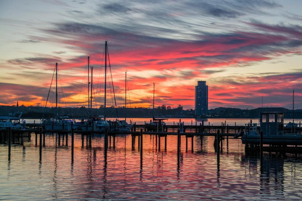 Hotel Hausboot Hilja Szlezwik Zewnętrze zdjęcie